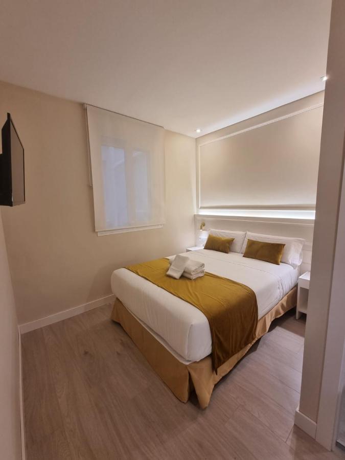 Ch Velarde Hotel Madrid Exterior foto