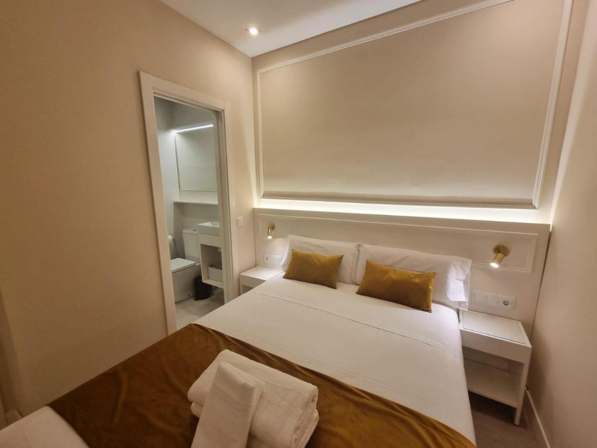 Ch Velarde Hotel Madrid Exterior foto